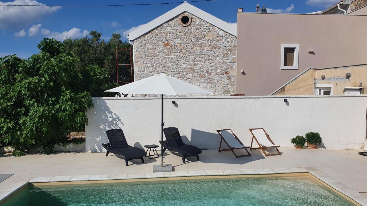 Villa Santa Eufemia Sutomiscica Exterior photo